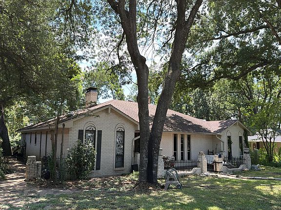 3rd image of 5216 Everglade Rd
