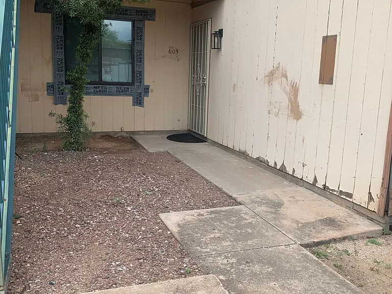 Taylor Heights Apartments — Photo 36