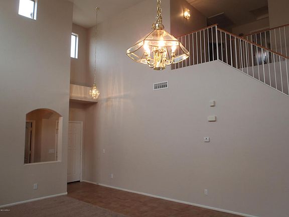 4th image of 22118 N Dietz Dr