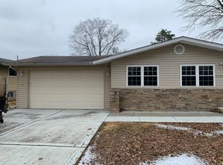 10757 Willinda Dr, Saint Louis, MO