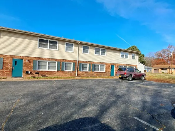 1810 Sparrow Road, 1810 Sparrow Rd APT 8, Chesapeake, VA 23320