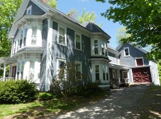 7 Cross St, Pepperell, MA 01463