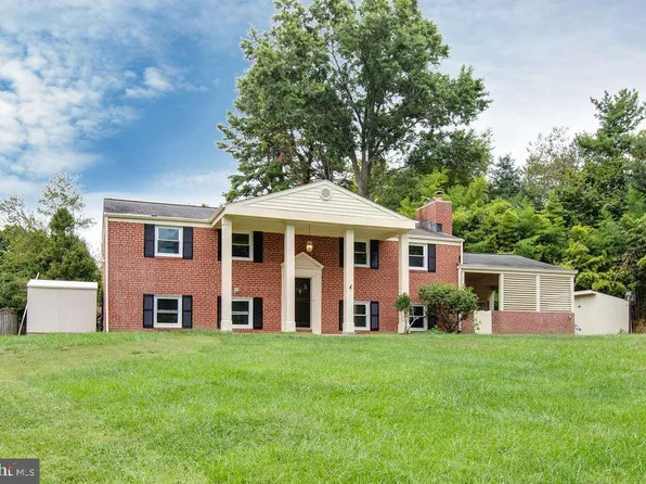 3906 Foxhill Dr, Ellicott City, MD 21042