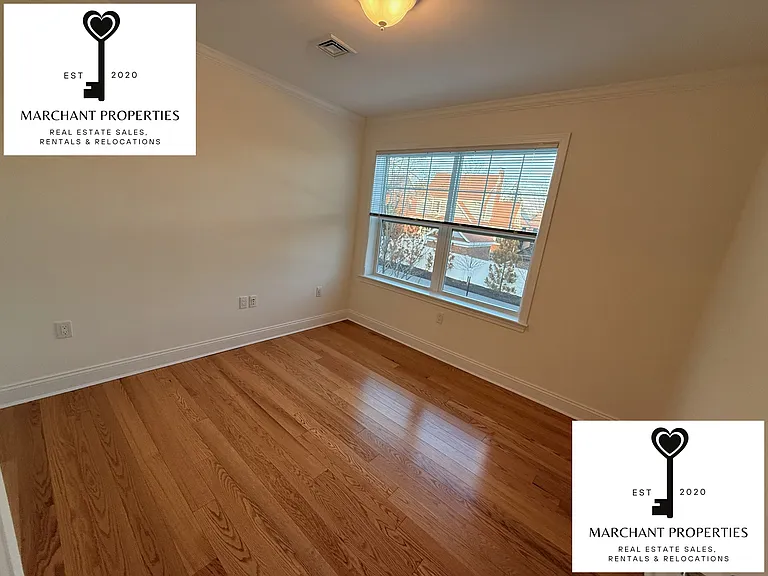 218 Ellery Ct — Photo 9