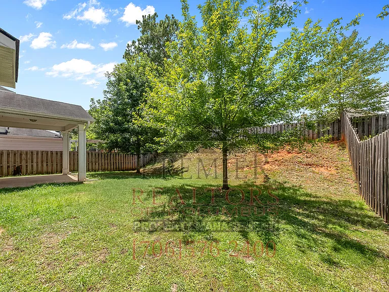 7329 Sorrel Ct — Photo 35