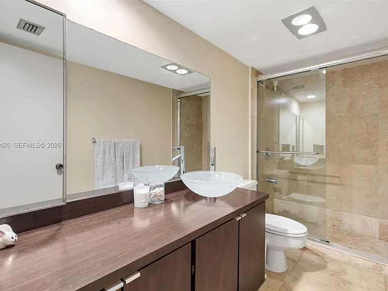 1915 Brickell Ave #1407 — Photo 29