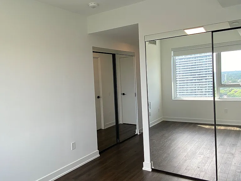 609 Sherbourne St #3209 — Photo 8