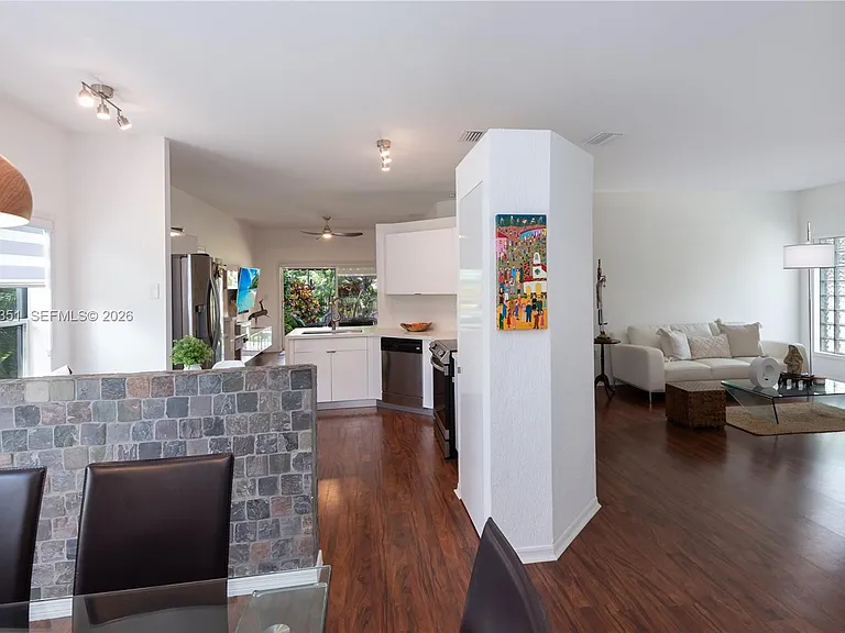 4123 Sapphire Bnd — Photo 30