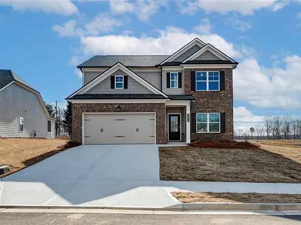 267 Wingate Dr, Winder, GA 30680