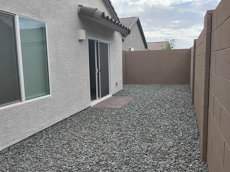 9675 W Piccadilly Rd — Photo 44