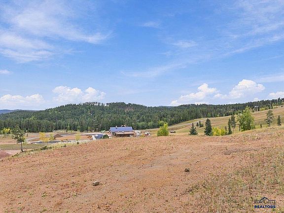 4th image of 10 Deer Mountain Rd