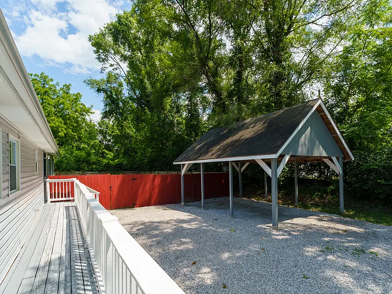 4005 White St — Photo 11