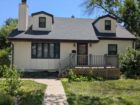 9115 Charles St, Omaha, NE 68114