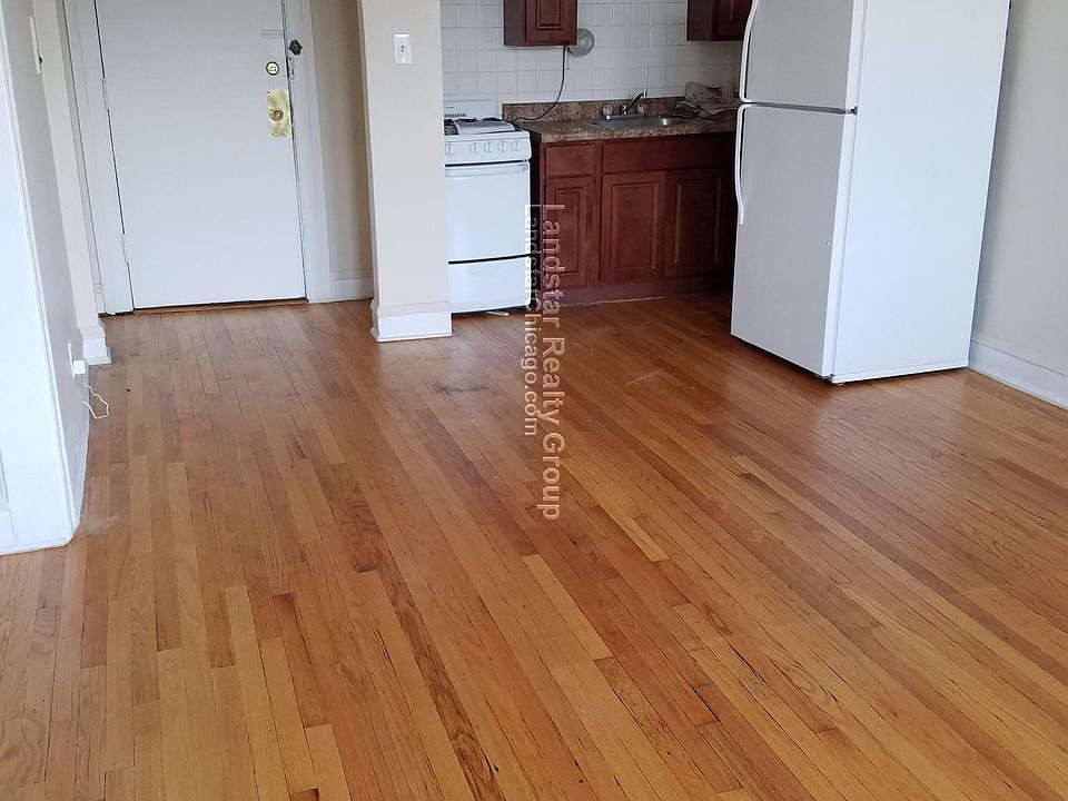 1st image of 1145 W Morse Ave APT 303