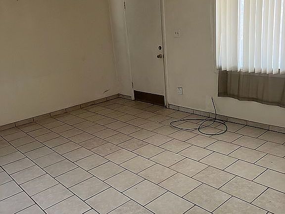 3rd image of 108 W Saint Catherine Ave