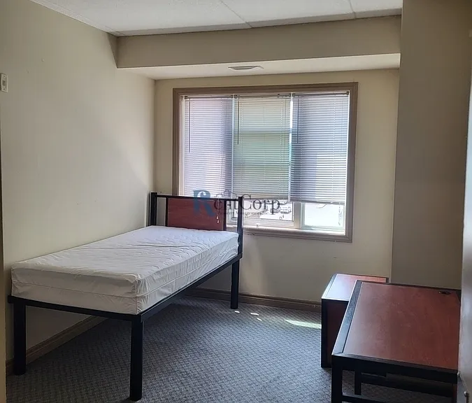 502 Lester St #4 — Photo 1