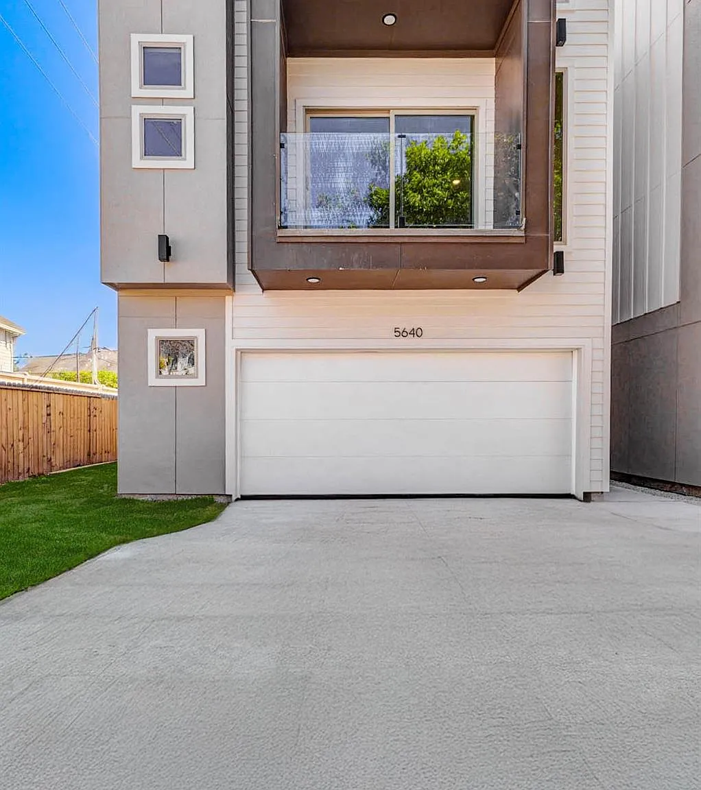 3 bed, 3.5 bath, 2144 sqft, $3,800 — Photo 2
