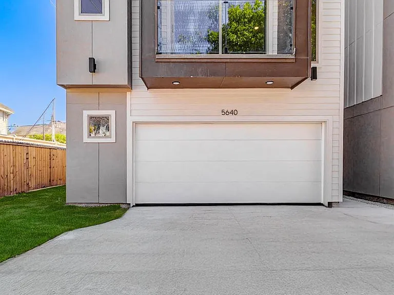 5638 Dolores St — Photo 2