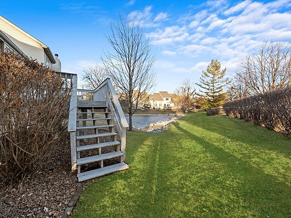 3rd image of 16639 Wexford Ct