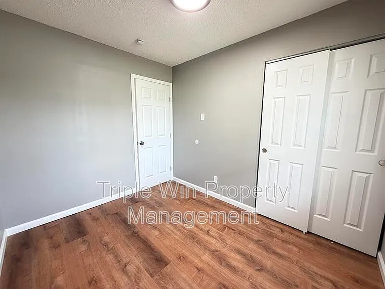 753 Watersedge Dr — Photo 15