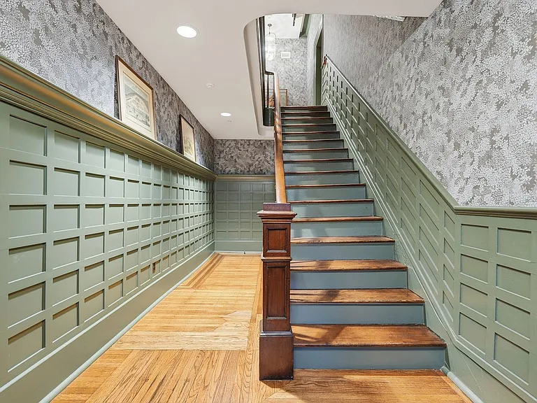 124 E McDonough St — Photo 24