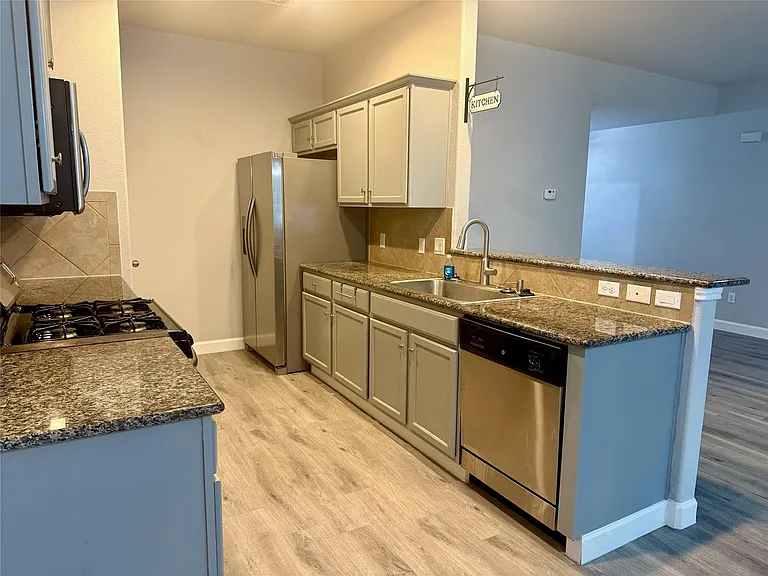 315 Nottingham Loop — Photo 5
