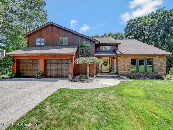 1320 Charles Rd, Jefferson Township, PA 18436