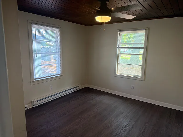 407 Lane St SE — Photo 6
