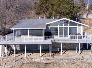 31044 Viewside Dr, Rocky Mount, MO 65072