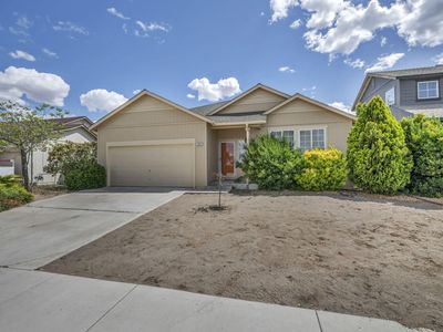 1221 Shadow Ln, Fernley, NV, 89408