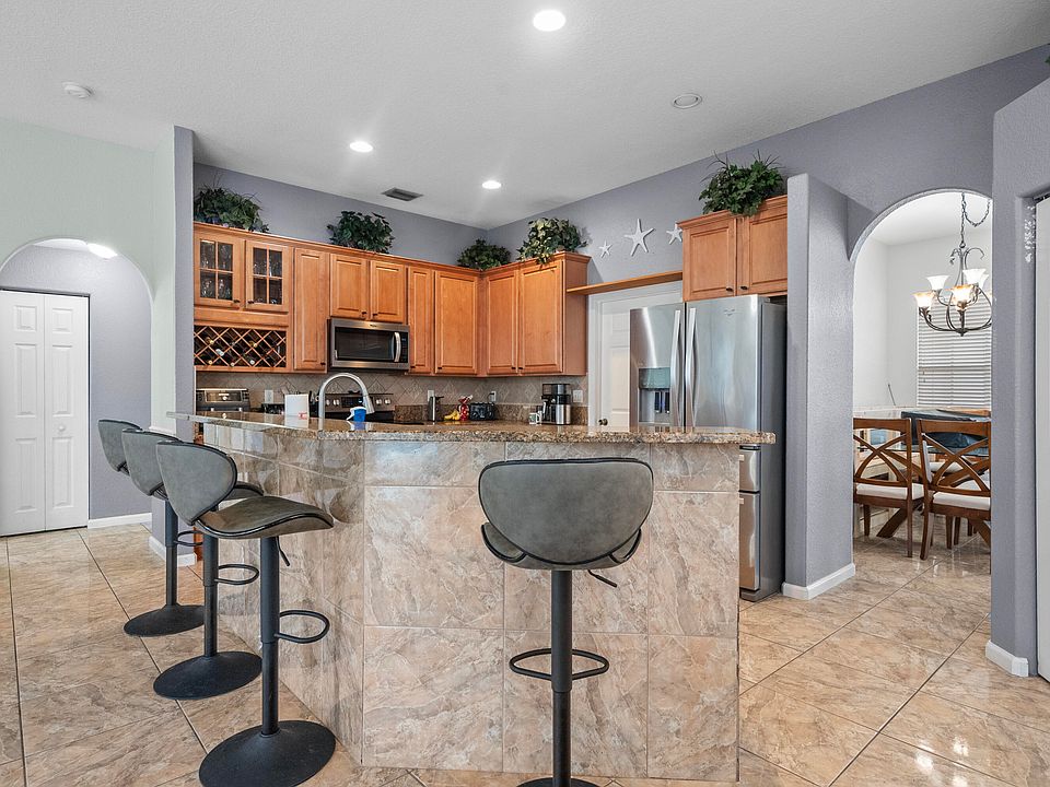 1st image of 1501 SE North Blackwell Drive
