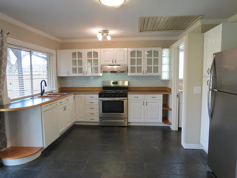 1234 Briarcove Dr — Photo 22