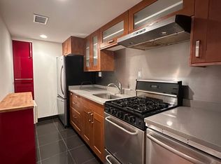 242 Monroe St #A, Philadelphia, PA 19147