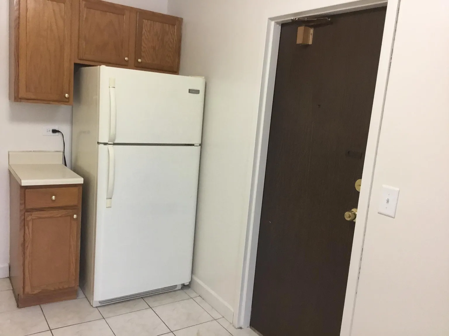 1304 S Sir Galahad Lane — Photo 3