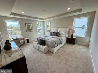 320 Grayson Ct, Royersford, PA 19468