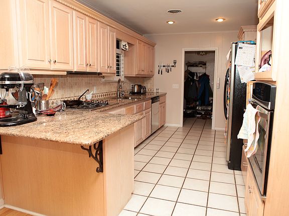 4th image of 1543 Mesquite St