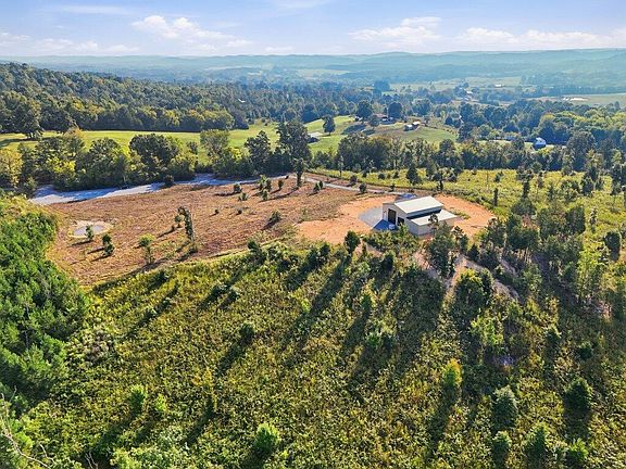 4th image of 125 Big Sewee Rd