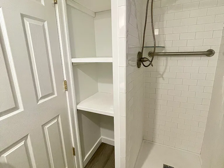 207 Main St #1R — Photo 8