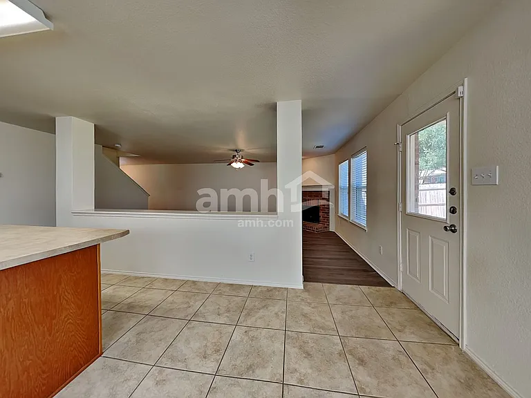 10624 Cochron Dr — Photo 4