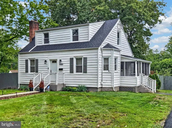 6704 Boxwood Dr, Suitland, MD 20746