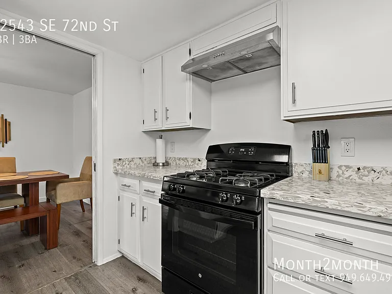 12543 SE 72nd St — Photo 14