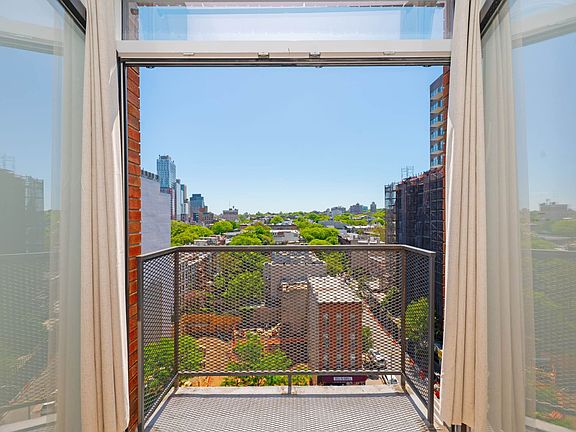 4th image of 82 4th Ave APT 6C