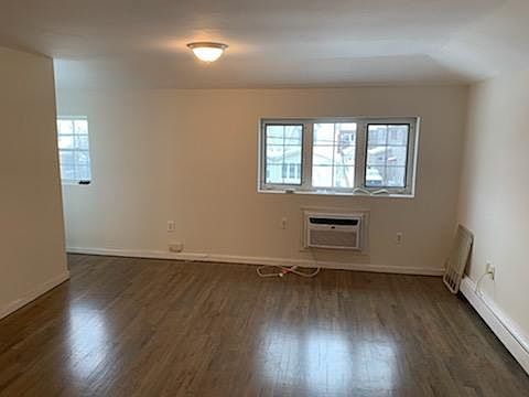 2nd image of 2153 Coleman St #2