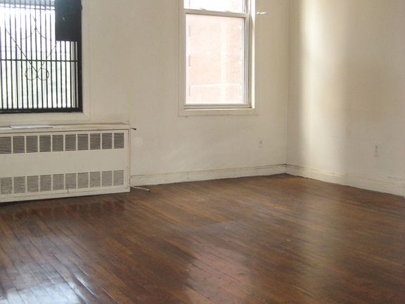 4th image of 300 E 92nd St APT 2C