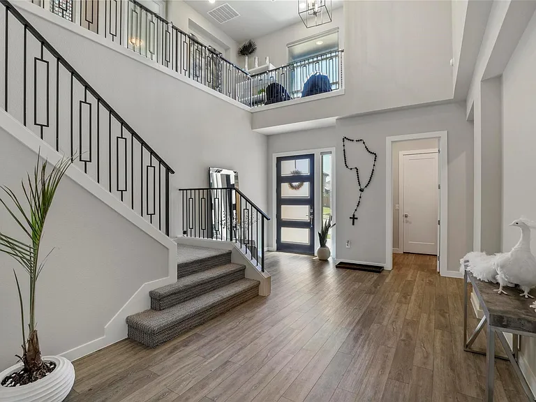 5322 Statesman Ln — Photo 25