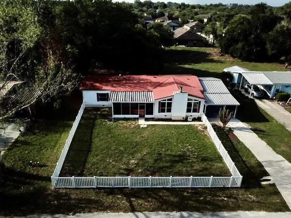 15432 Carrolls Ct, Tavares, FL 32778
