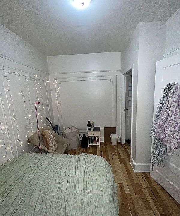 1st image of 50 E 31st St