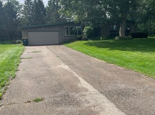 3115 Siggelkow Rd, Mc Farland, WI 53558