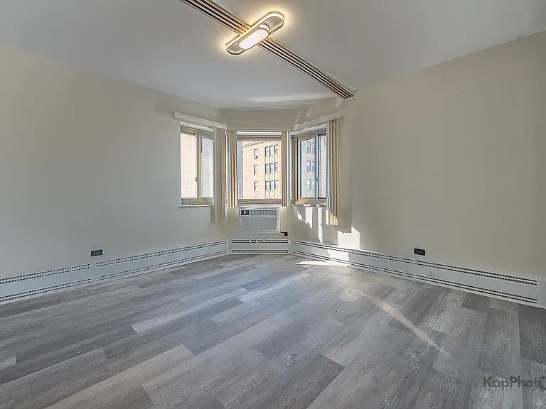 7337 S South Shore Dr #902 — Photo 12