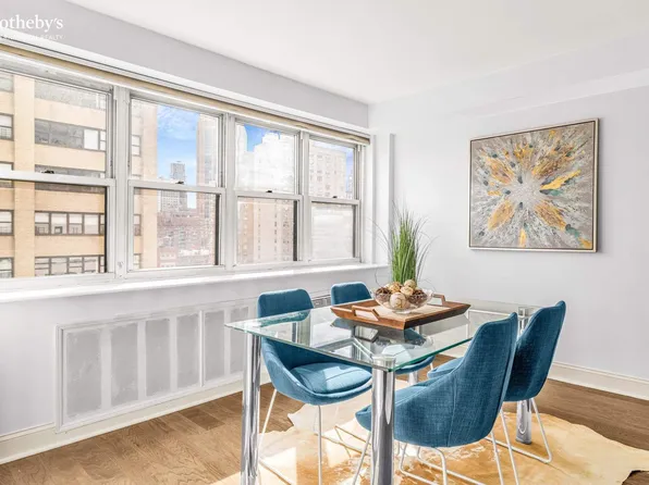 155 East 38th Street image 3 of 10